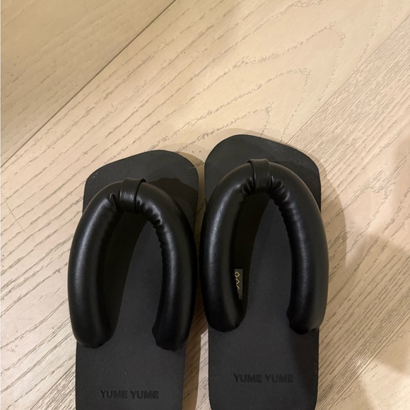 Yume yume sandals - Picture 1 of 4